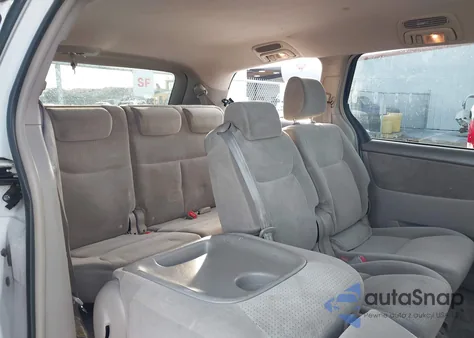 2006 Toyota Sienna Le z USA, uszkodzony, nr VIN 5TDZA23C16S586428